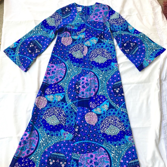 Vintage Sixties Paradise Hawaii Full Length L/S Purple & Blue Multi Print Dress - Picture 1 of 12